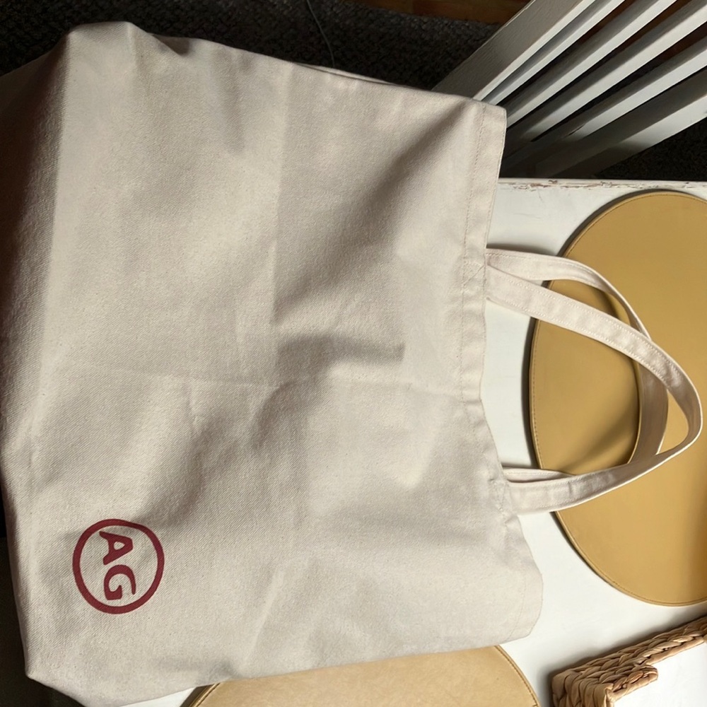 AG tote